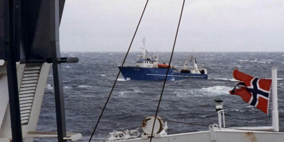 SVALBARD: Det fiskes i Svalbardsonen, men ikke i særlig grad NVG-sild. Nå kan det bli åpnet for det, til nytte for utenlandske fartøy.