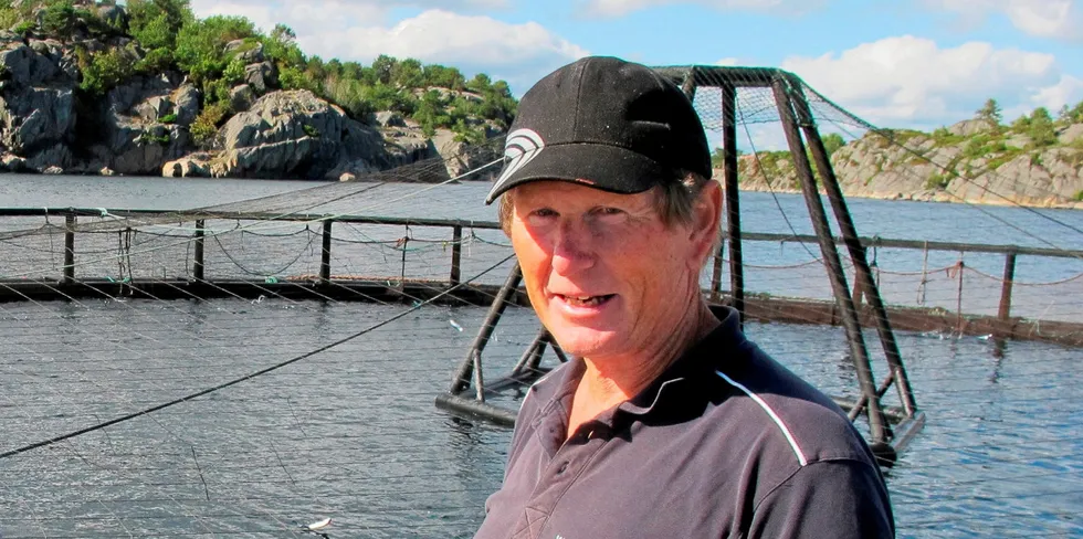 Oppdretter Karl Olaf Jørgensen i Hellesund Fiskeoppdrett.