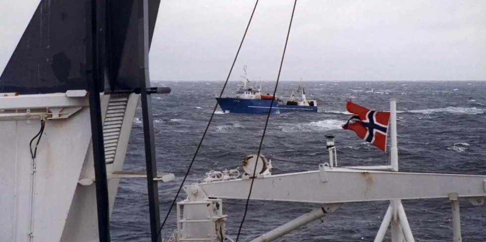 Fiskerettigheter i fiskevernsonen ved Svalbard lager konflikt mellom Norge og EU.