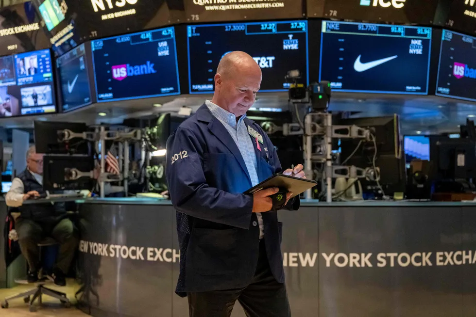 Uken åpner ned her på New York Stock Exchange (Nyse).