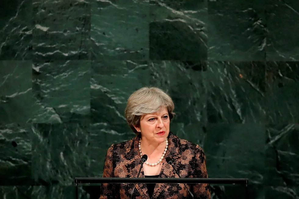 Den fjerde forhandlingsrunden om brexit starter mandag, og det avgjørende vil være hva britene faktisk legger på bordet. Her Storbritannias statsminister Theresa May. Foto: Drew Angerer/AFP/NTB Scanpix