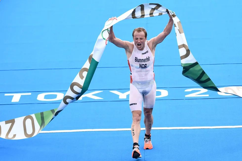 Kristian Blummenfelt er tidenes norske triatlonutøver. Her tok han Norges første OL-gull i triatlon i Tokyo i 2021.