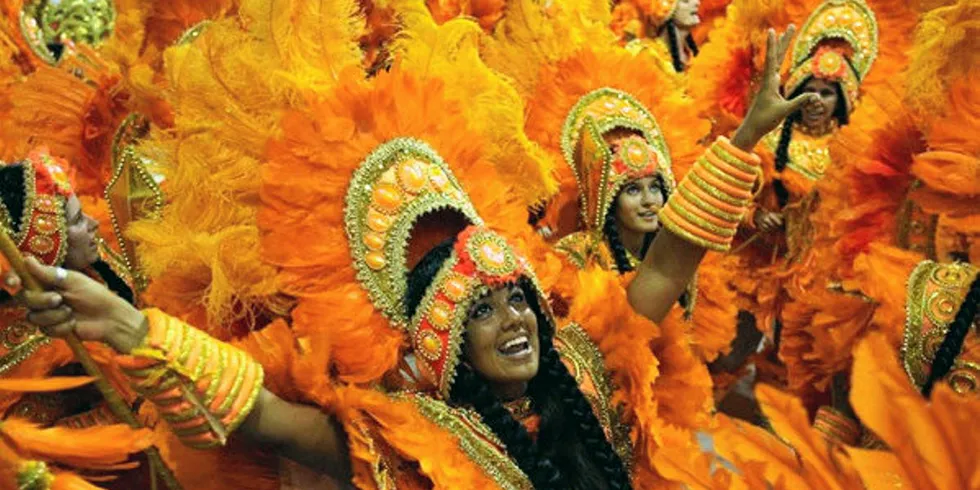 Brasilianerne må feire karneval uten norsk laks. Foto: Sergio Moraes