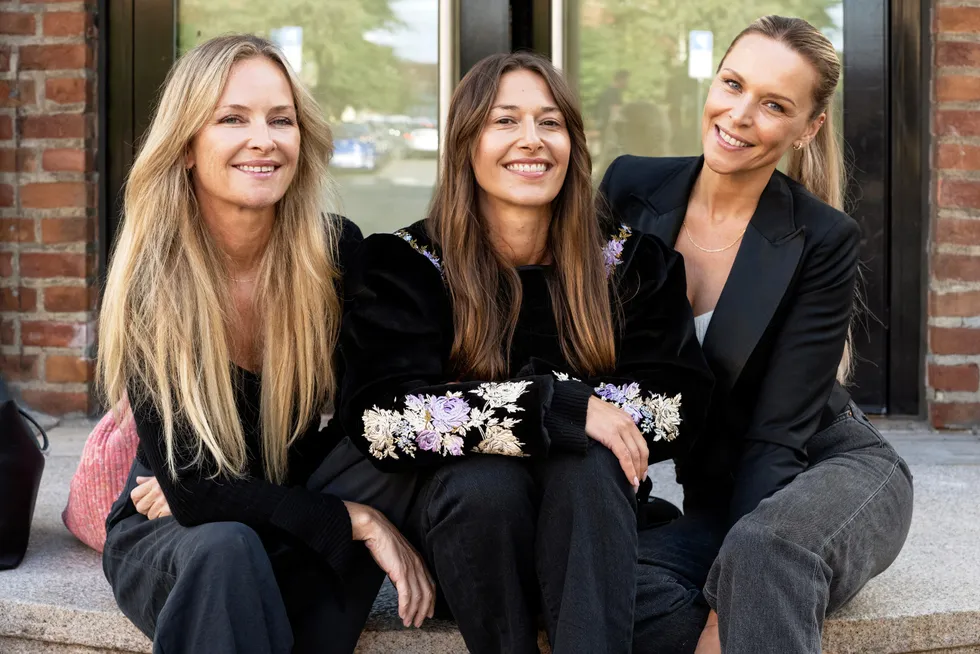 Synnøve Skarbø (fra venstre), Pia Tjelta og Vanessa Rudjord åpner dørene til skjønnhetsklinikken Nomi i Oslo i oktober.