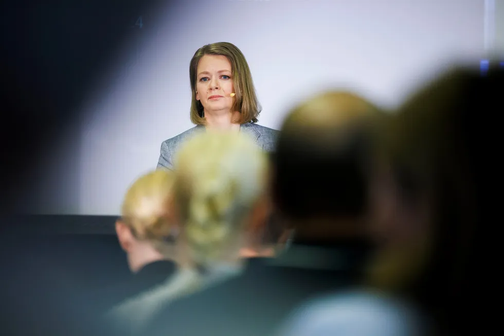 Sentralbanksjef Ida Wolden Bache presenterer rentebeslutningen under Arendalsuka torsdag.