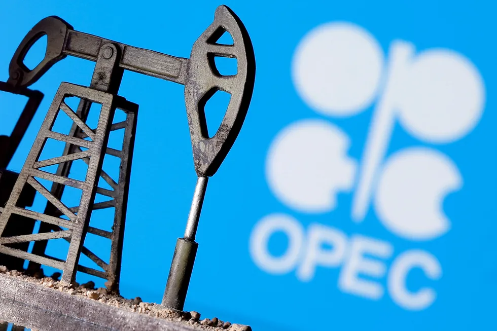 Opec+: set to ease some output cuts between May and July