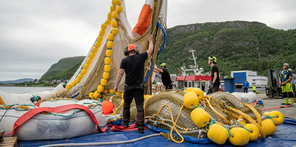 Mørenot har vært med å designe og produsere oppsamlingssystemet System 002 for hollandske The Ocean Cleanup. I slutten av juli 2021 skal den sette kursen mot det store søppelfeltet i Stillehavet.