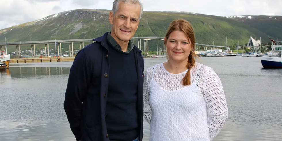 Leder av Arbeiderpartiet, Jonas Gahr Støre og partiets fiskeripolitiske talsperson Cecilie Myrseth fra valgkampturnen ved forrige valg.