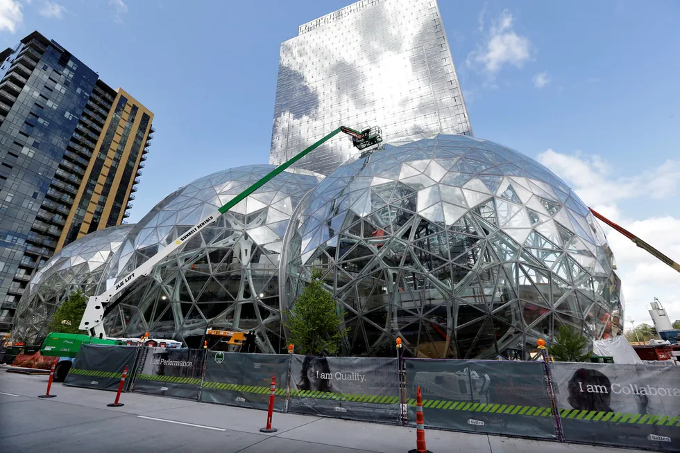 Amazon utvidet sine lokaler i Seattle i vår. Nå kan de havne i en annen by. Foto: Elaine Thompson/AP/NTB Scanpix