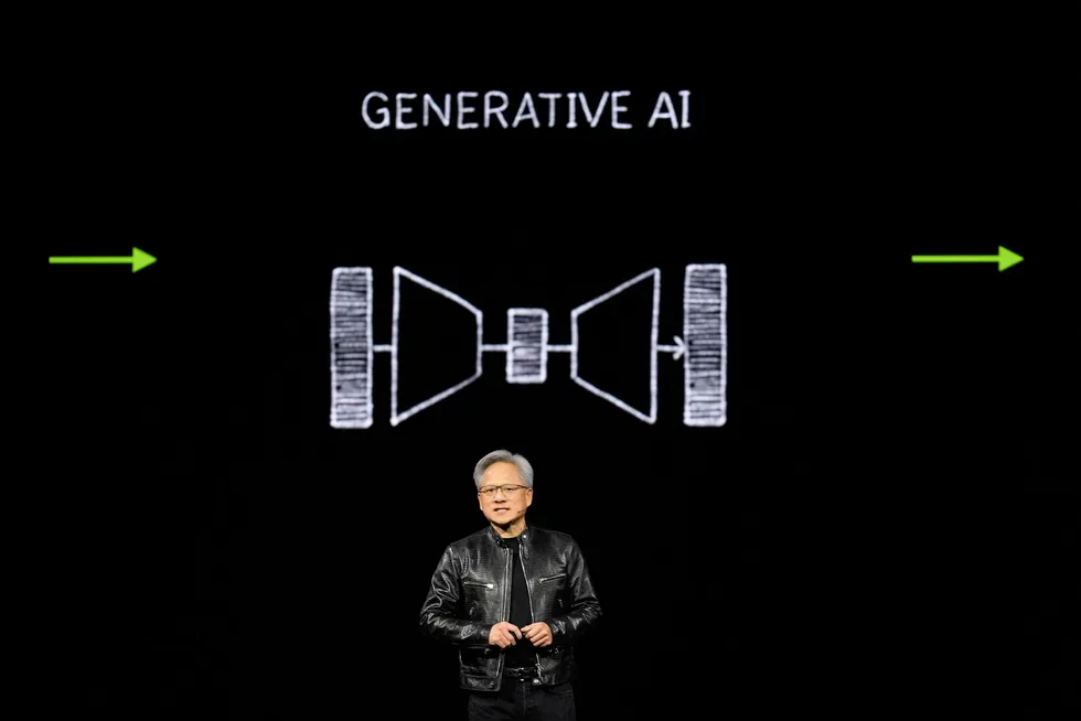 Jensen Huang sier at en ny industriell revolusjon er startet. «Alle» vil kjøpe databrikkene til Nvidia for å lage generativ kunstig intelligens.