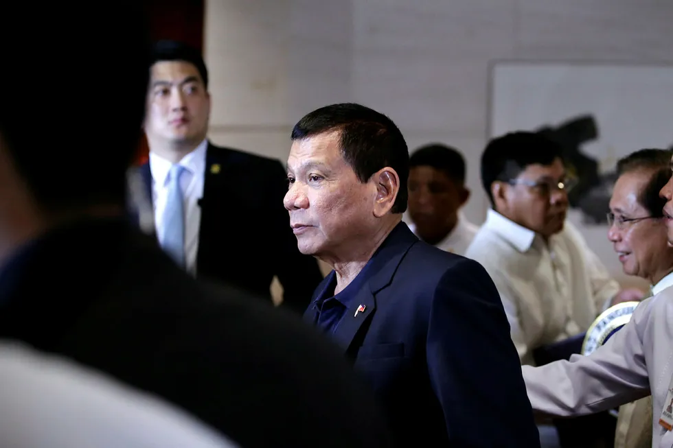 Filippinenes president Rodrigo Duterte kommer med nye oppsiktsvekkende uttalelser. Foto: JASON LEE/Reuters/NTB scanpix