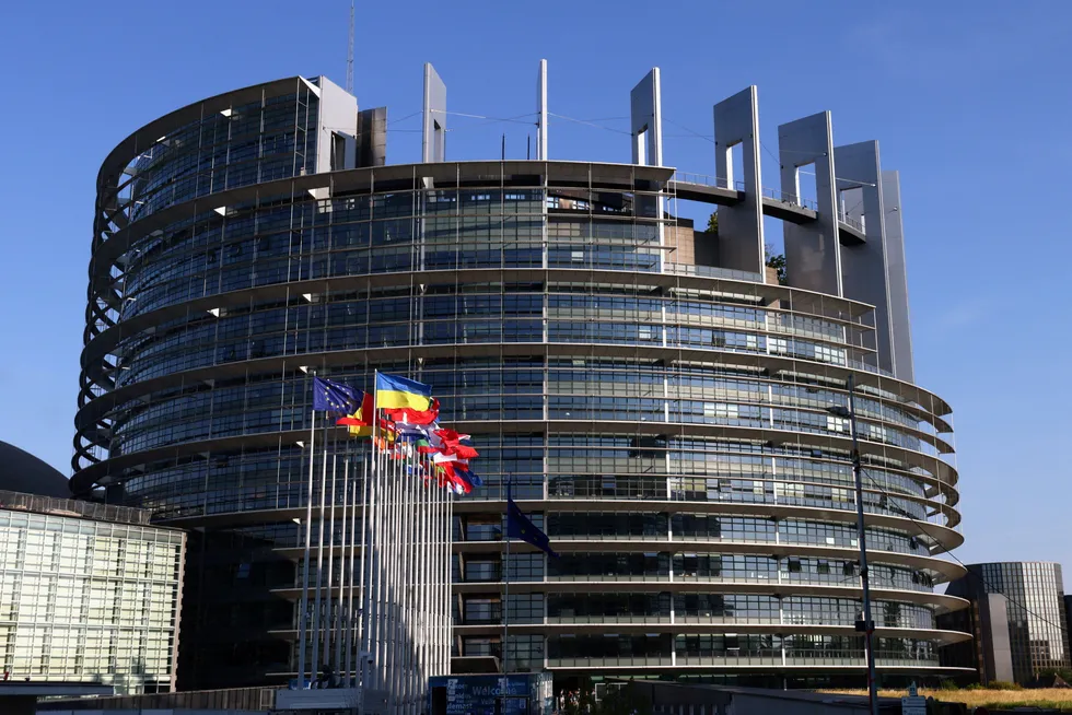 Europaparlamentet i Strasbourg der det vedtas lover for Norge.