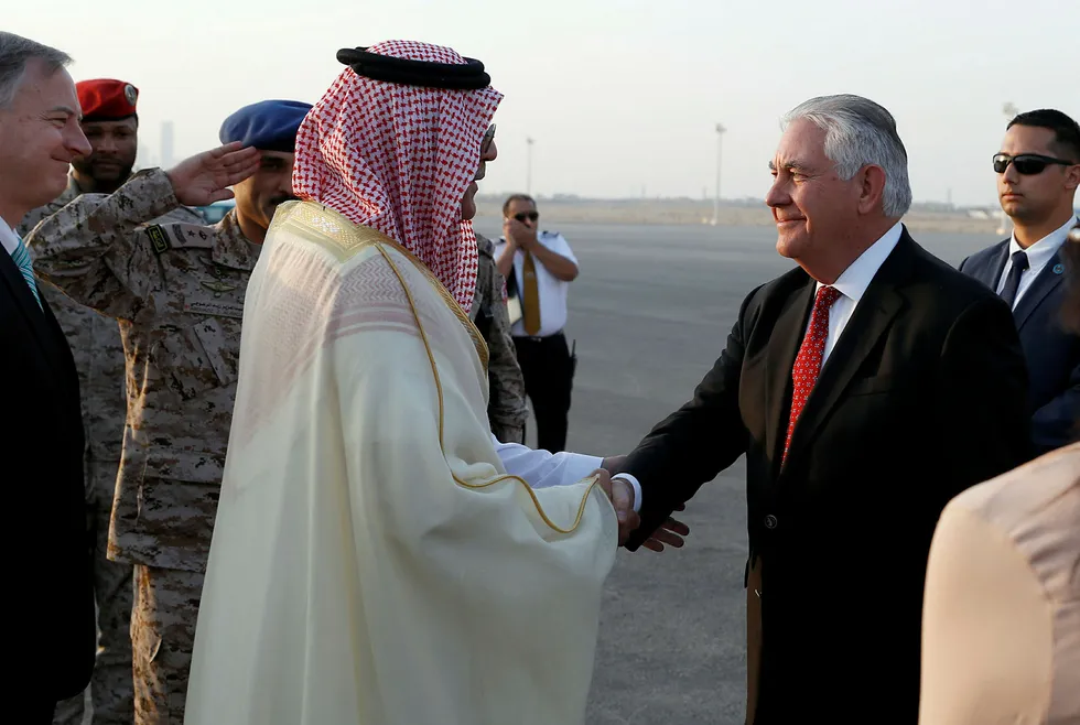 Rex Tillerson landet i Riyadh i Saudi-Arabia lørdag. Foto: Alex Brandon / AP / NTB scanpix