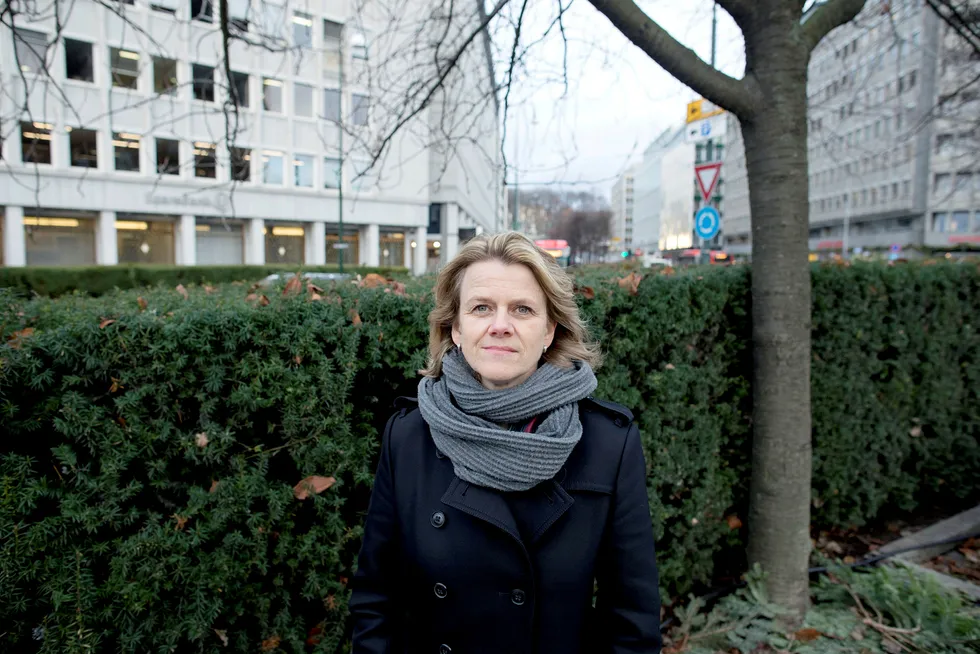 Prorektor og professor Hilde C. Bjørnland ved Handelshøyskolen BI er skuffet over at DNB ikke kutter renten raskere for sine boliglånskunder.
