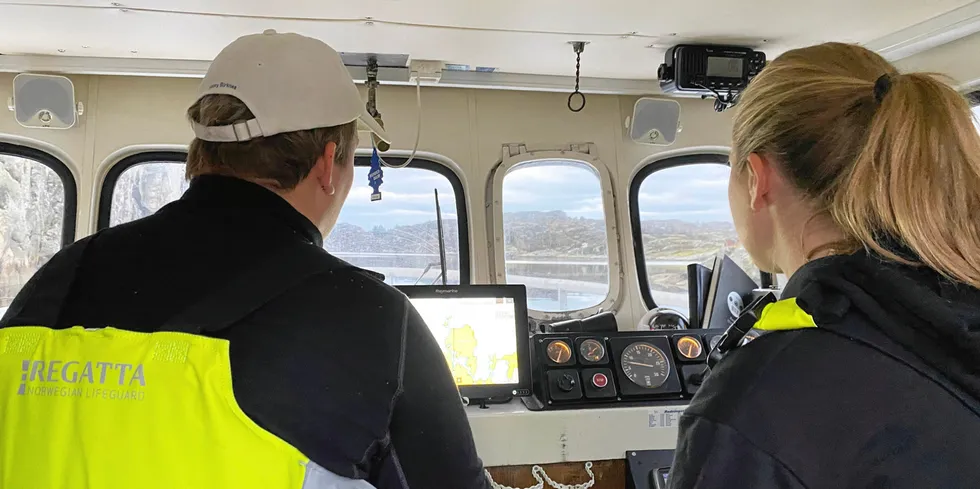 I motsetning til mennene hvor det var en nedgang det siste året, er det en økning i antall kvinner som satser på fiskeryrket.