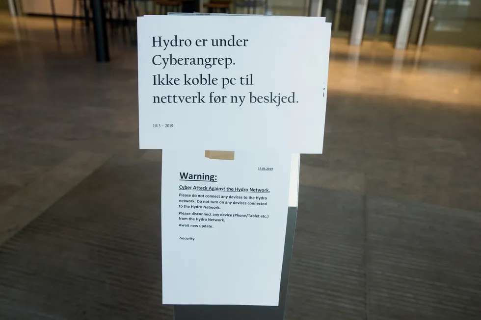 Hydro varsler alle sine ansatte i mars 2019 om ikke å slå på pc-ene. Konsernet var under cyberangrep.