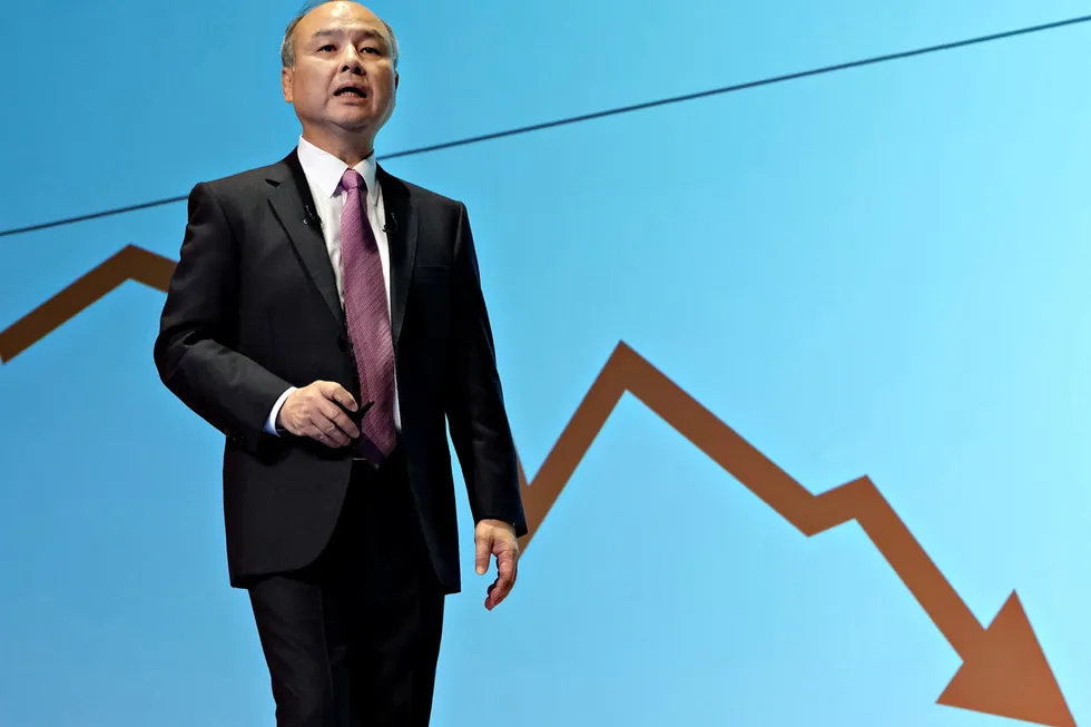 Softbanks eksentriske toppsjef Masayoshi «Masa» Son har sett sin Kahoot-investering halvert siden januar.