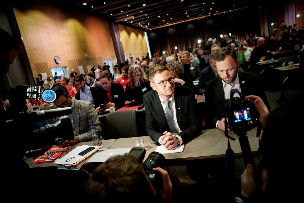 Snorre Valen (til venstre) og Audun Lysbakken på SVs landsmøte. Foto: Linda Næsfeldt
