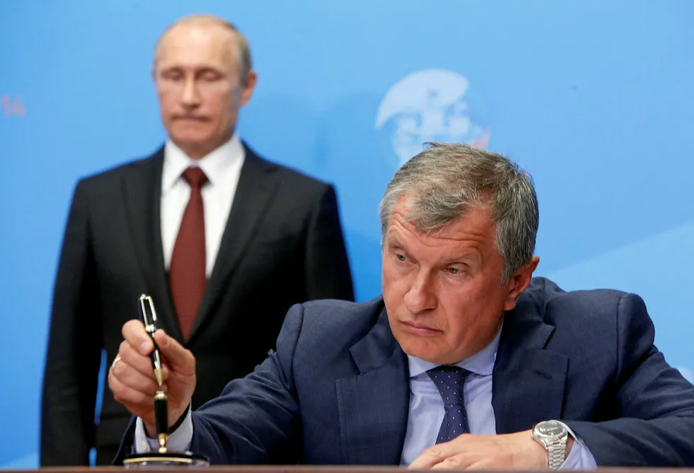 Drilling: Russian President Vladimir Putin (left) and Rosneft executive chairman Igor Sechin