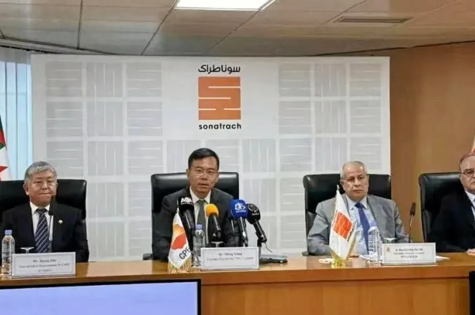 Sonatrach and CPECC executives during a signing ceremony in Algiers.