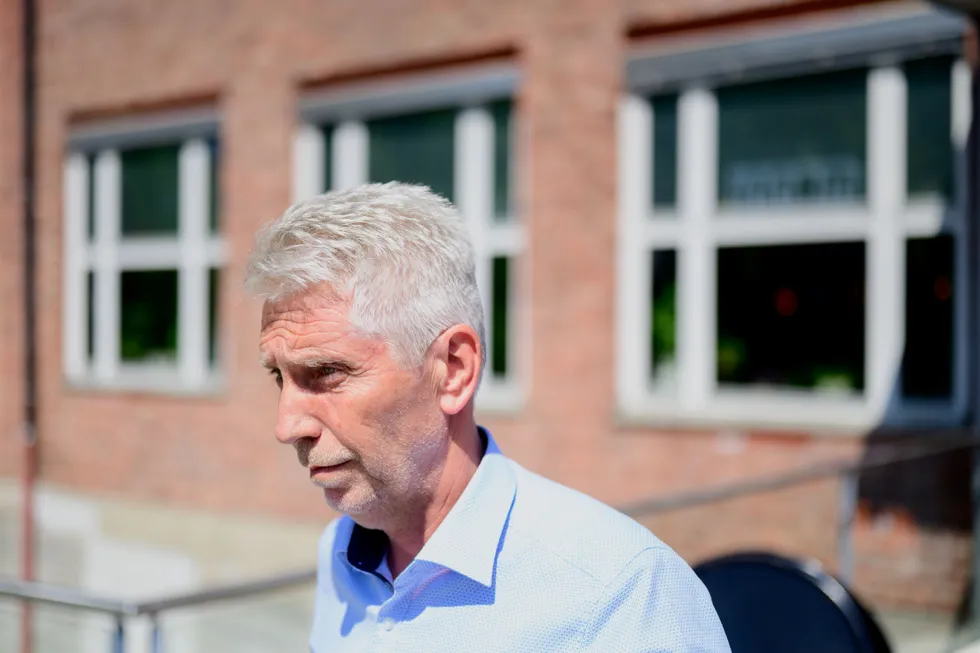 Rune Hvidsten, administrerende direktør i Askim og Spydeberg Sparebank, er blitt suspendert.