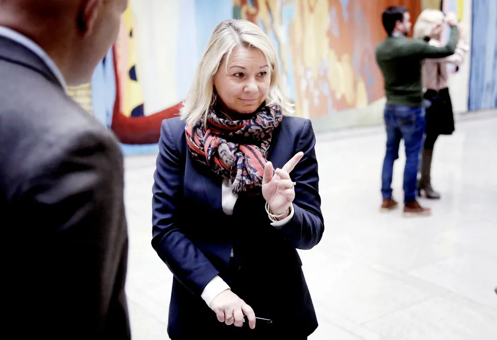Næringsminister Monica Mæland er svært ordknapp om konflikten i Telenor. Foto: Fredrik Bjerknes