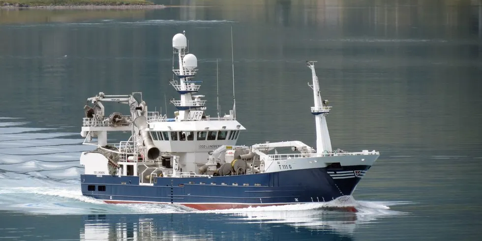 SVARTE ÅR: Ringnotflåten har slitt de to siste årene. Her er «Odd Lundberg» i sommer. Foto: Jon Eirik Olsen.