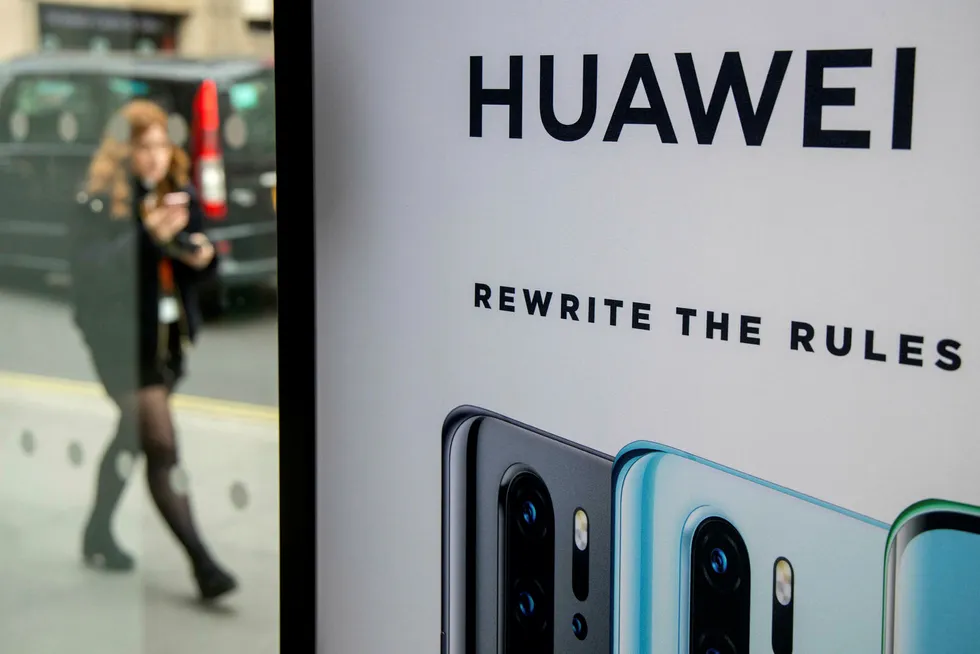USA presser på for at britene skal svarteliste Huawei.