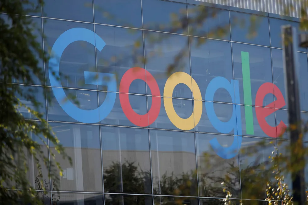 Alphabet er morselskapet til Google som har hovedkvarter i California.