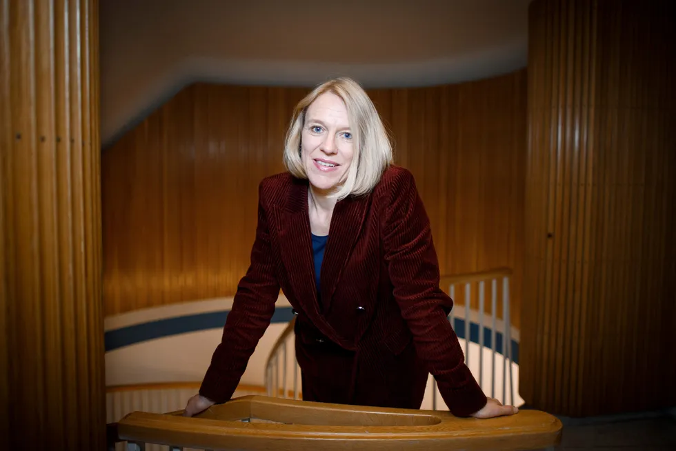 Anniken Huitfeldt leder for utenriks- og forsvarskomiteen på Stortinget. Hun kan få et annet felt i regjering.