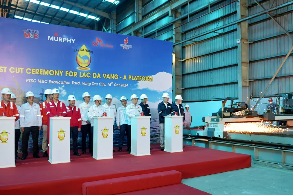 First steel cut for Murphy's Lac Da Vang platform.