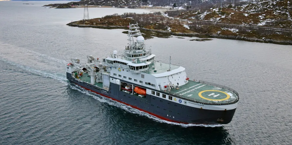 Arter som vanligvis lever lengre sør, nå kan overleve i Arktis, ifølge forskerne. Forskningsskipet «Kronprins Haakon» har vært på tokt i Polhavet. Her er båten fotografert i Tjeldsundet.