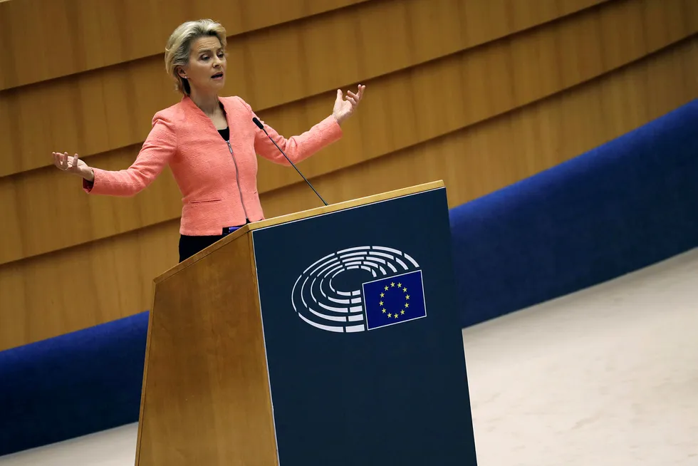 EU-kommisjonens president Ursula von der Leyen holdt i Brussel sin første tale om unionens tilstand. Klima sto høyt på agendaen.