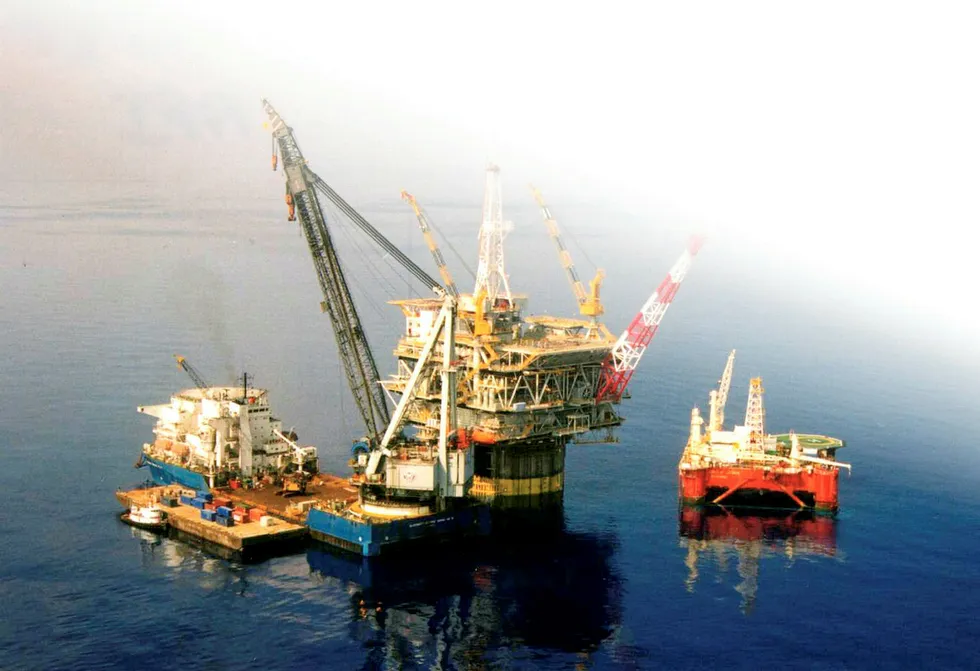 Chevron's Genesis spar oil platform in the US Gulf