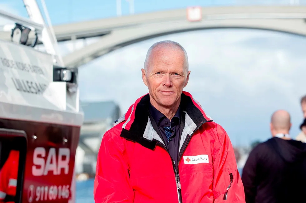 Forsvarstoppen Robert Mood tar over som president i Norges Røde Kors etter at Sven Mollekleiv takker av. Foto: Jan Kåre Ness/Røde Kors