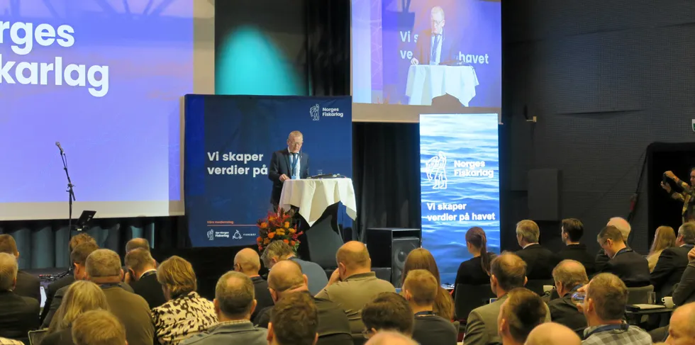 Leder Kåre Heggebø åpnet landsmøtet i Norges Fiskarlag onsdag.