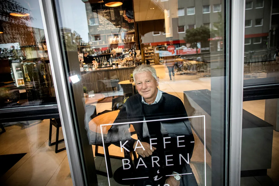 Q42 i Kristiansand har bar, men kun for de kaffetørste. – Det er ikke aktuelt å endre vår avholdspolicy, sier Billy Øksendal, som er daglig leder for Kristiansand Kongressenter og styreleder for Filadelfia Kristiansand.