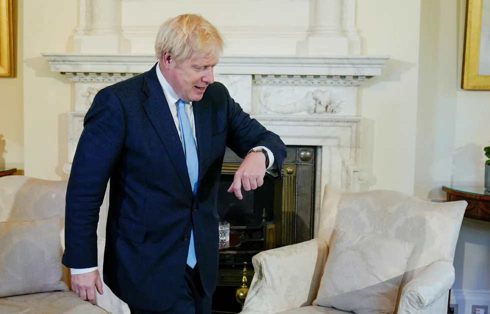 Storbritannias statsminister Boris Johnson godtar EU-krav. Det er usikkert om det er nok – og tidsnok til å rekke brexit-datoen 31. oktober.