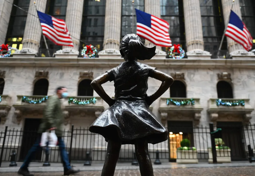 Aksjemeglerne på Wall Street går inn i førjulstiden med en fantastisk måned bak seg.