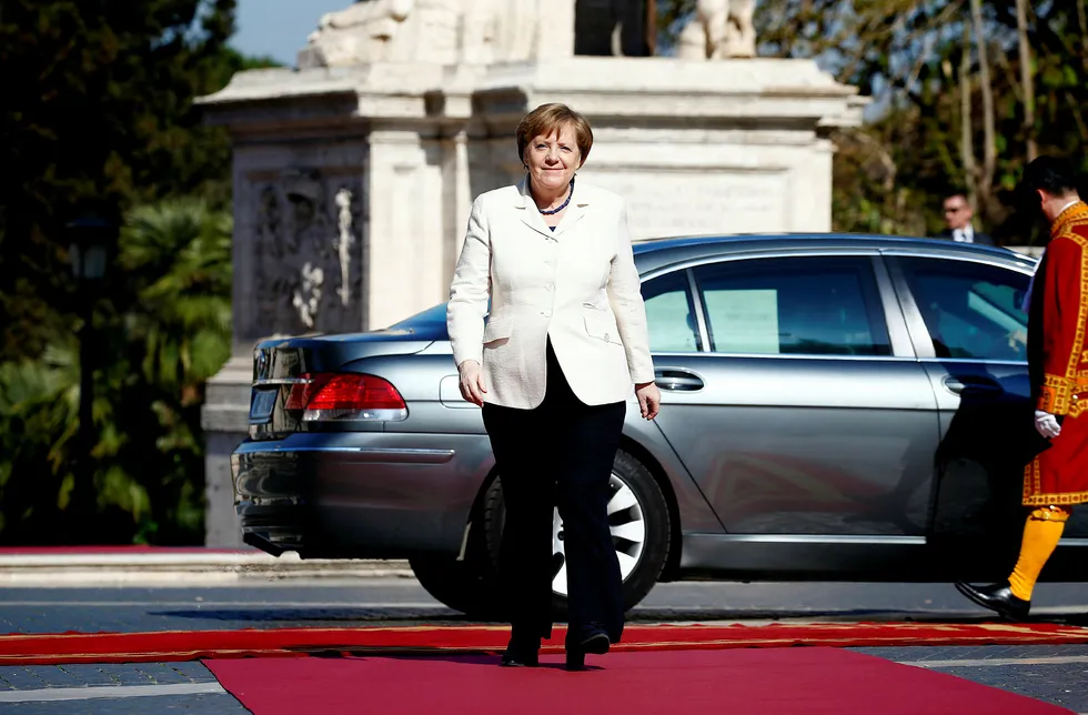 Valget i den tyske delstaten Saarland søndag tyder på Angela Merkel må forberede seg på å styre Tyskland i nye år. I helgen var Merkel i Roma for å markere sekstiårsdagen for Romatraktaten. Foto: Tony Gentile/Reuters/NTB scanpix