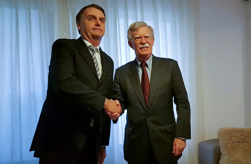 Brasils påtroppende president Jair Bolsonaro og USAs nasjonale sikkerhetsrådgiver John Bolton hadde et hjertelig møte i Rio de Janeiro.