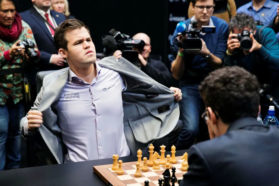 Kindred Group ønsker å samarbeide med Norges Sjakkforbund. Her ser vi Magnus Carlsen forsvare verdensmestertittelen i sjakk etter møtet med Fabiano Caruana i 2018.