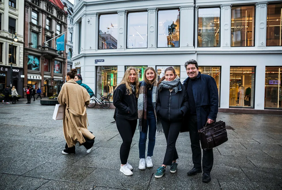 Thor Bremnes mener barna er mye mer ordentlige en han var, Henriette (fra venstre), Madeleine og Rebekka. Familien fra Bodø, er i Oslo for å besøke eldstedatteren.