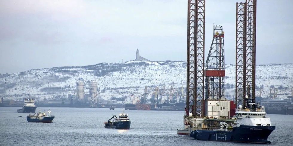 OPPRUSTE: Murmansk havn skal opprustes til å bli et knutepunkt for skipstransport, fiske, energi- og mineralutvinning i Arktis.