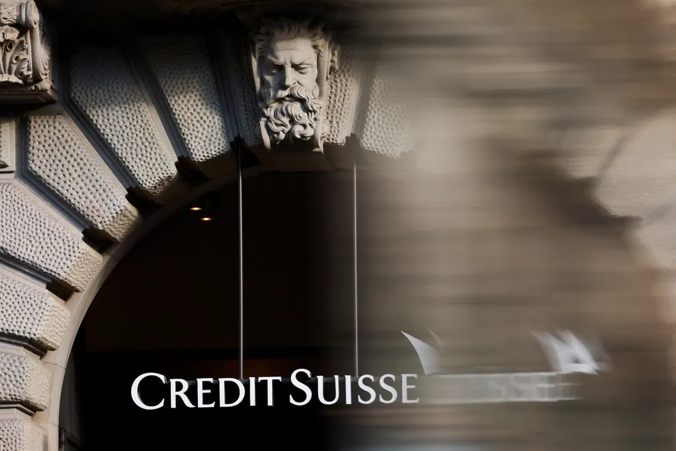 Nullingen av en gruppe obligasjonseiere i Credit Suisse sprer frykt blant långivere til banker i hele det europeiske markedet.