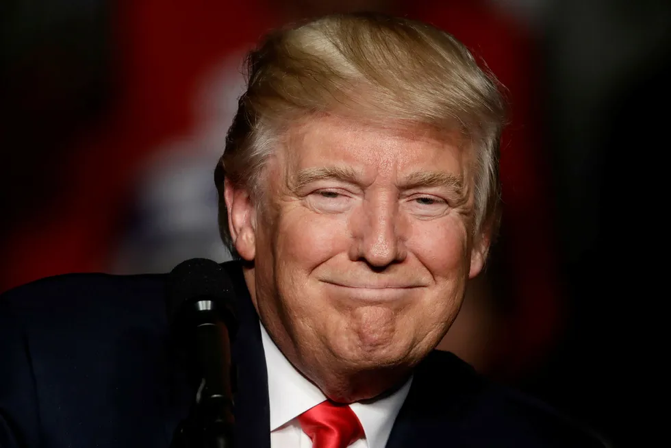 USAs påtroppende president Donald Trump bruker sjelden pc. Foto: Matt Rourke/AP photo/NTB scanpix