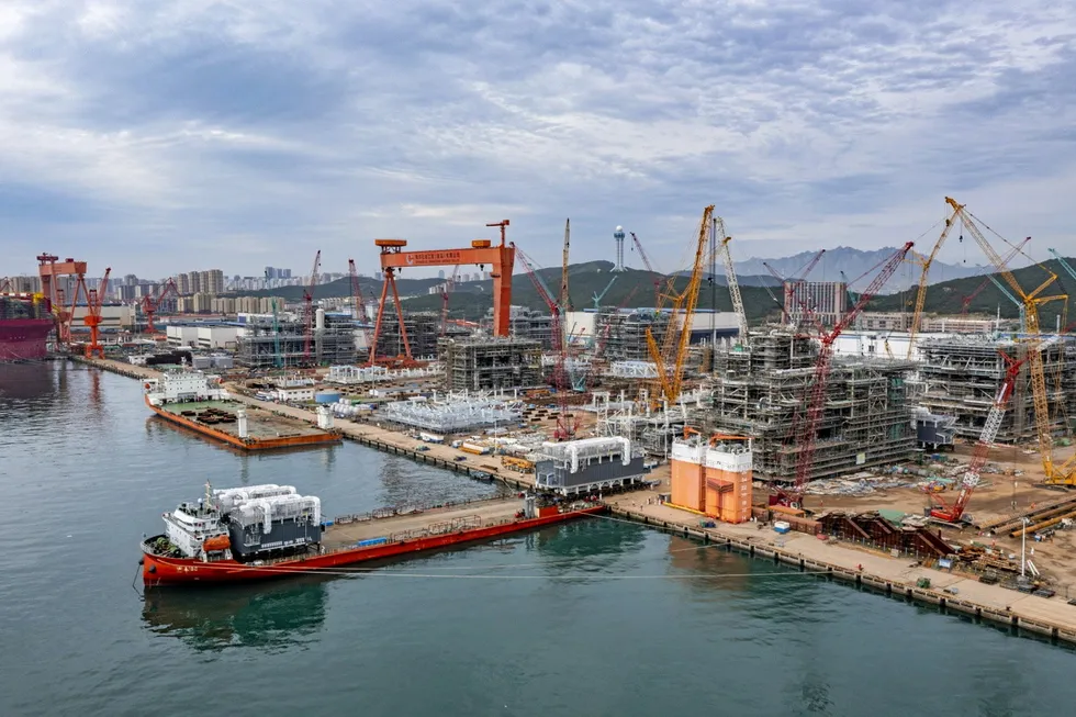 Loadout: Operations for LNG Canada modules at COOEC’s Qingdao yard in China.