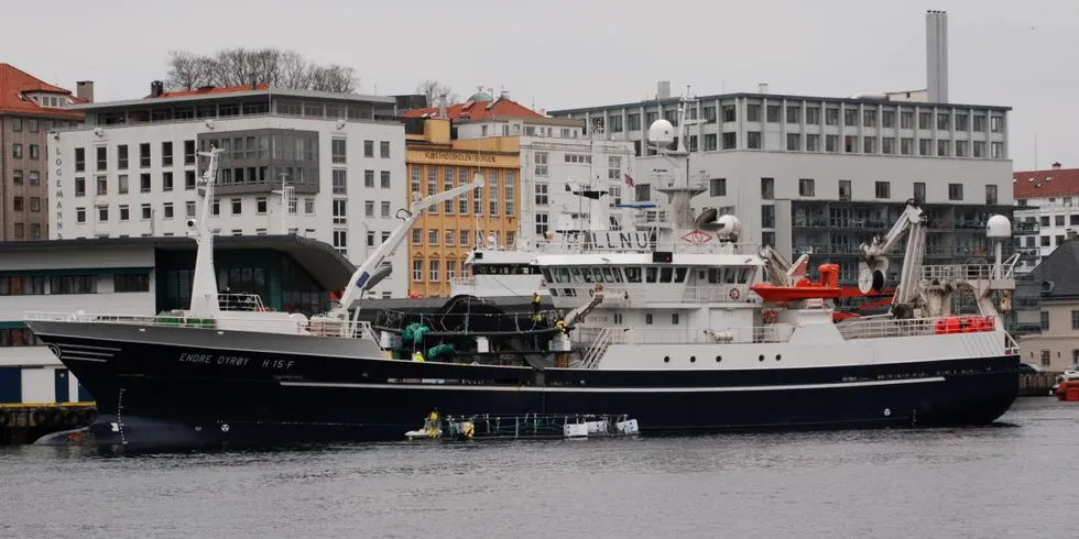 Ringnotrederiet Endre Dyrøys båt "Endre Dyrøy", i havn i Bergen. Foto: Ole Erik Klokeide