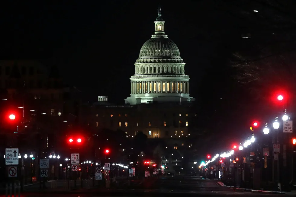 Kongressen i Washington ble grytidlig fredag morgen lokal tid endelig enig om budsjettet, og «shutdown» er dermed avblåst. Foto: Mark Wilson/Getty Images/AFP/NTB Scanpix