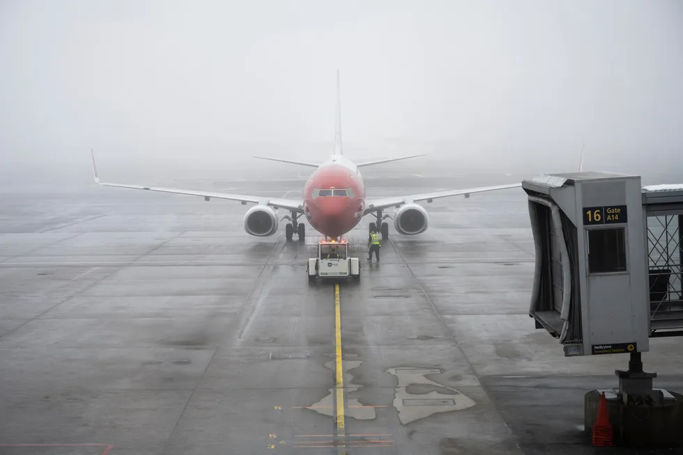 Om Norwegian reddes fra konkurs, står det tilbake med Boeing 737-fly (bildet) som i snitt er fem-seks år gamle, mens de nyeste flymodellene er borte. Her fra Oslo lufthavn.
